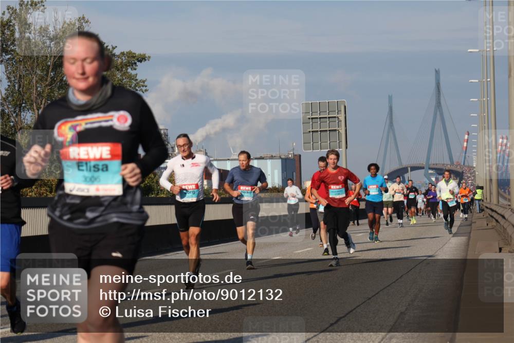 03.10.2025 - Köhlbrandbrückenlauf Luisa Fischer http://msf.ph/oto/9012132 03.10.2025 10:54:58 Position 3 3006 meine-sportfotos.de