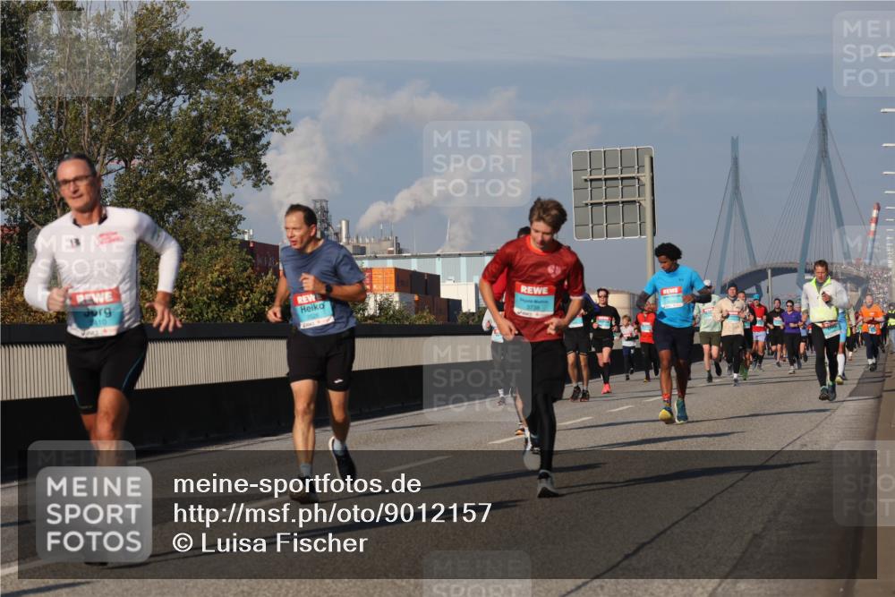 03.10.2025 - Köhlbrandbrückenlauf Luisa Fischer http://msf.ph/oto/9012157 03.10.2025 10:55:01 Position 3 410, 3738 meine-sportfotos.de