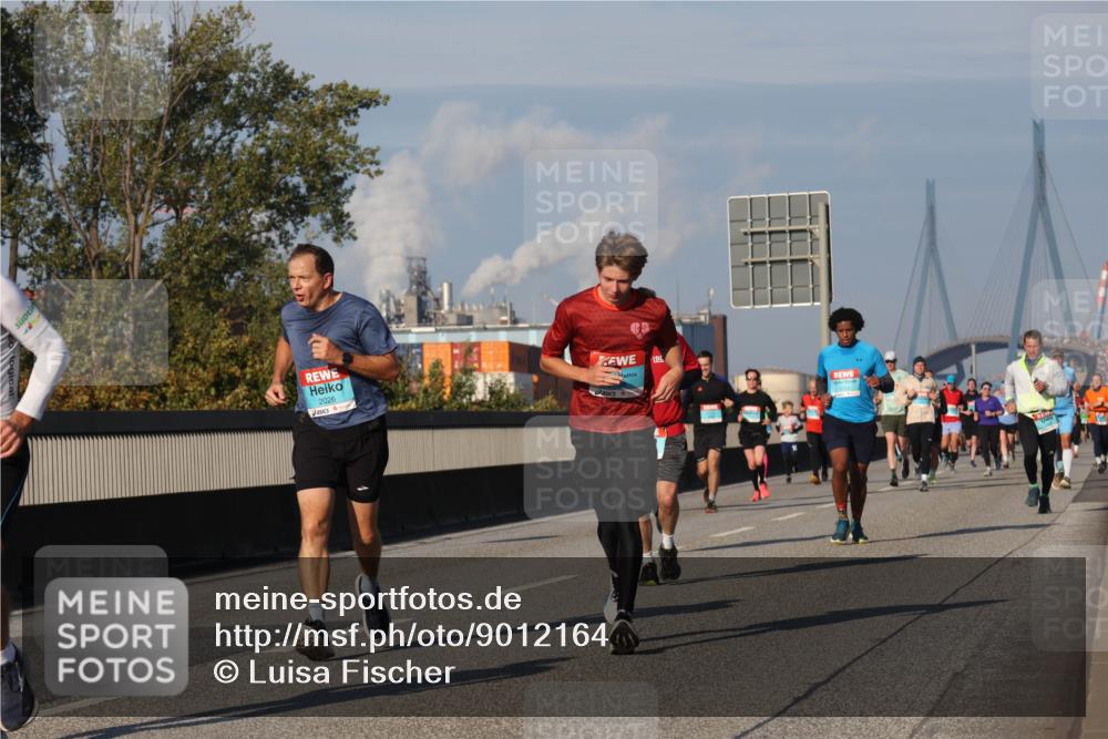 03.10.2025 - Köhlbrandbrückenlauf Luisa Fischer http://msf.ph/oto/9012164 03.10.2025 10:55:01 Position 3 2026 meine-sportfotos.de