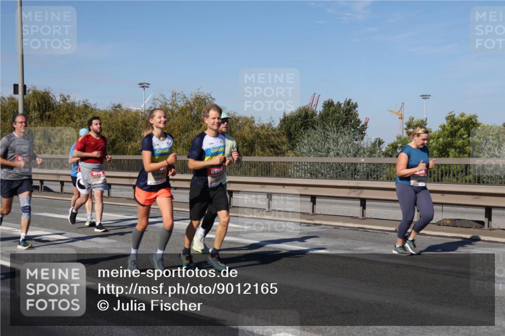 03.10.2025 - Köhlbrandbrückenlauf Julia Fischer http://msf.ph/oto/9012165 03.10.2025 13:01:57 Position 3  meine-sportfotos.de