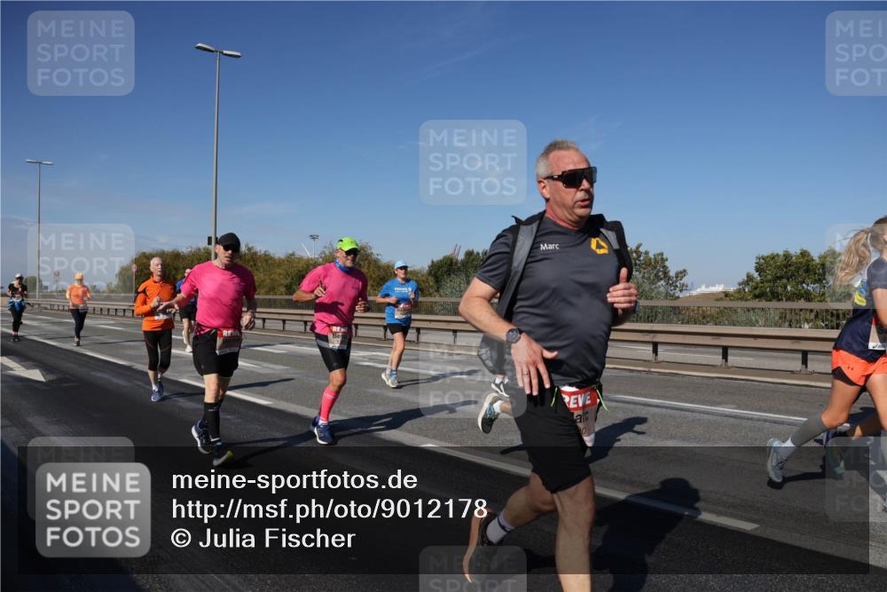03.10.2025 - Köhlbrandbrückenlauf Julia Fischer http://msf.ph/oto/9012178 03.10.2025 13:01:59 Position 3  meine-sportfotos.de