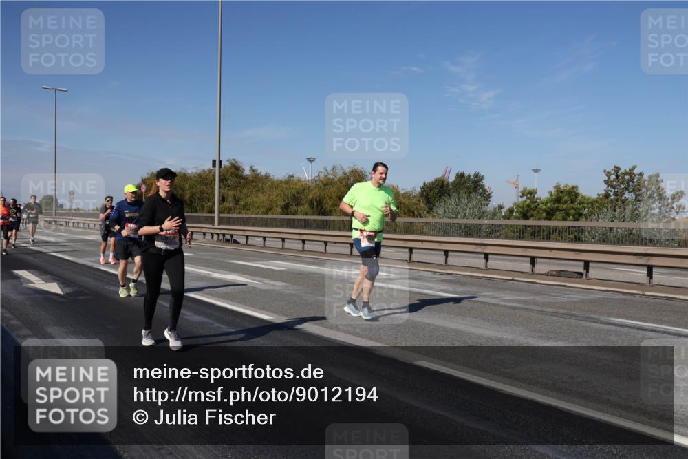 03.10.2025 - Köhlbrandbrückenlauf Julia Fischer http://msf.ph/oto/9012194 03.10.2025 13:02:08 Position 3  meine-sportfotos.de