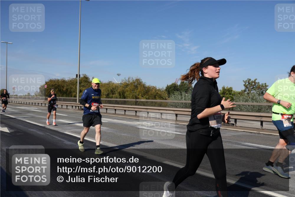 03.10.2025 - Köhlbrandbrückenlauf Julia Fischer http://msf.ph/oto/9012200 03.10.2025 13:02:09 Position 3  meine-sportfotos.de