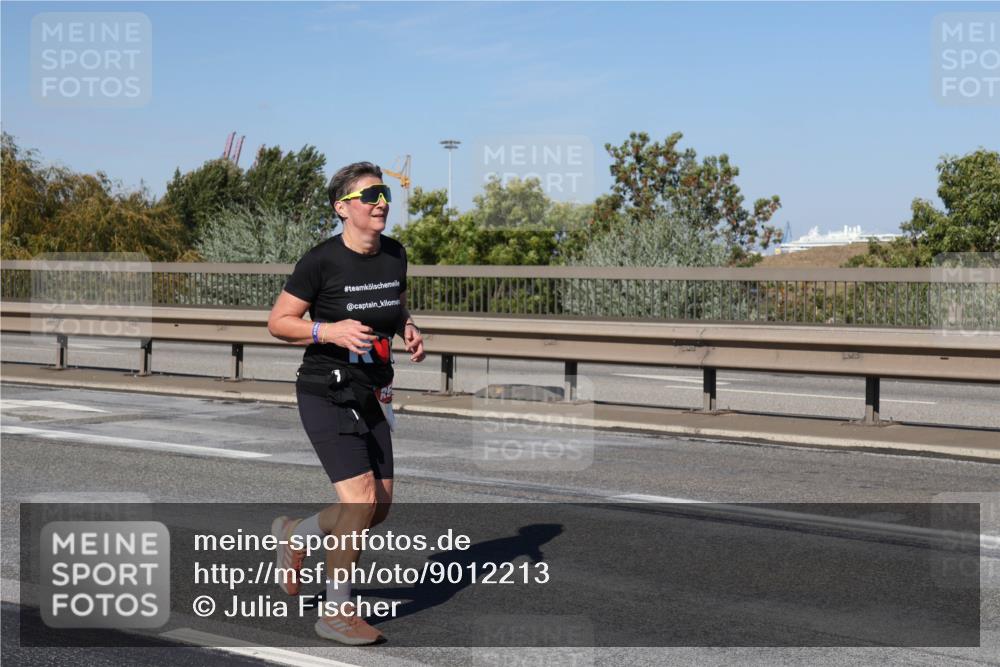 03.10.2025 - Köhlbrandbrückenlauf Julia Fischer http://msf.ph/oto/9012213 03.10.2025 13:02:12 Position 3  meine-sportfotos.de