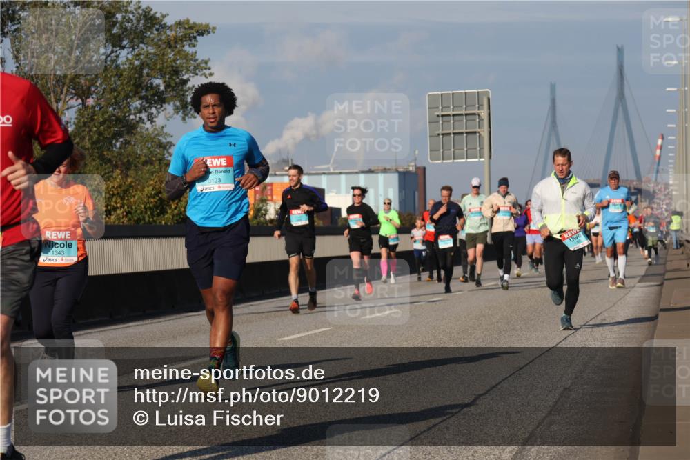 03.10.2025 - Köhlbrandbrückenlauf Luisa Fischer http://msf.ph/oto/9012219 03.10.2025 10:55:06 Position 3 1343, 3123, 1367 meine-sportfotos.de