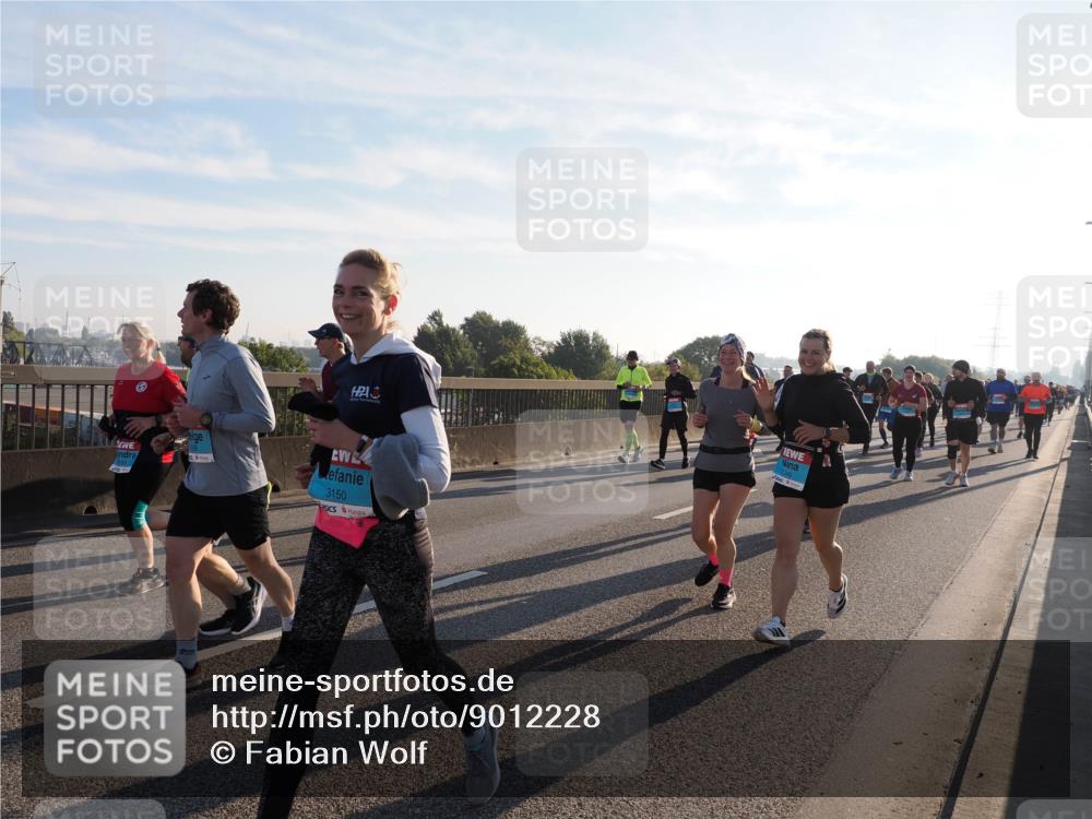 03.10.2025 - Köhlbrandbrückenlauf Fabian Wolf http://msf.ph/oto/9012228 03.10.2025 09:22:59 Position 3 3150 meine-sportfotos.de