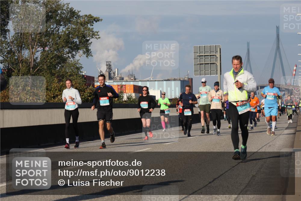 03.10.2025 - Köhlbrandbrückenlauf Luisa Fischer http://msf.ph/oto/9012238 03.10.2025 10:55:08 Position 3 1367 meine-sportfotos.de