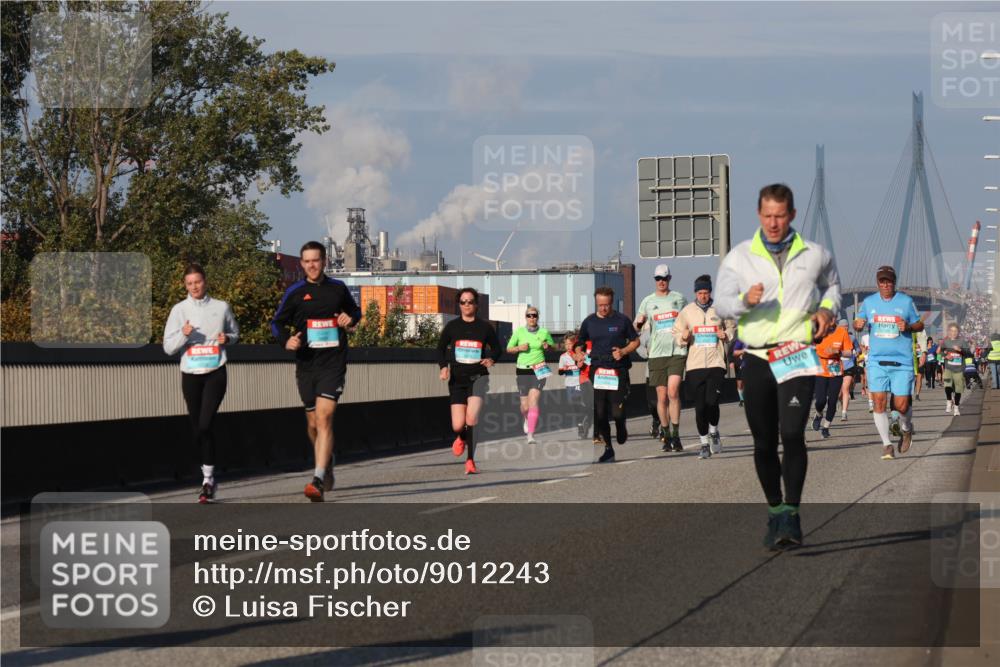 03.10.2025 - Köhlbrandbrückenlauf Luisa Fischer http://msf.ph/oto/9012243 03.10.2025 10:55:08 Position 3  meine-sportfotos.de