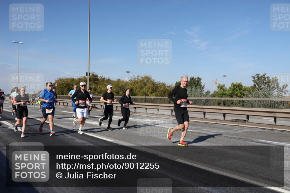 03.10.2025 - Köhlbrandbrückenlauf Julia Fischer http://msf.ph/oto/9012255 03.10.2025 13:02:20 Position 3  meine-sportfotos.de