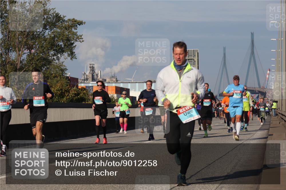03.10.2025 - Köhlbrandbrückenlauf Luisa Fischer http://msf.ph/oto/9012258 03.10.2025 10:55:10 Position 3 1229, 1367 meine-sportfotos.de
