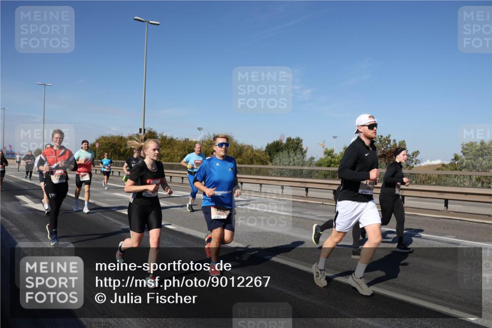 03.10.2025 - Köhlbrandbrückenlauf Julia Fischer http://msf.ph/oto/9012267 03.10.2025 13:02:22 Position 3 4672 meine-sportfotos.de