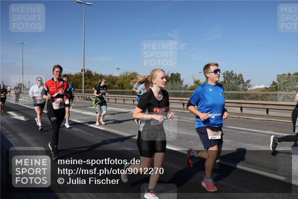 03.10.2025 - Köhlbrandbrückenlauf Julia Fischer http://msf.ph/oto/9012270 03.10.2025 13:02:22 Position 3 4672 meine-sportfotos.de