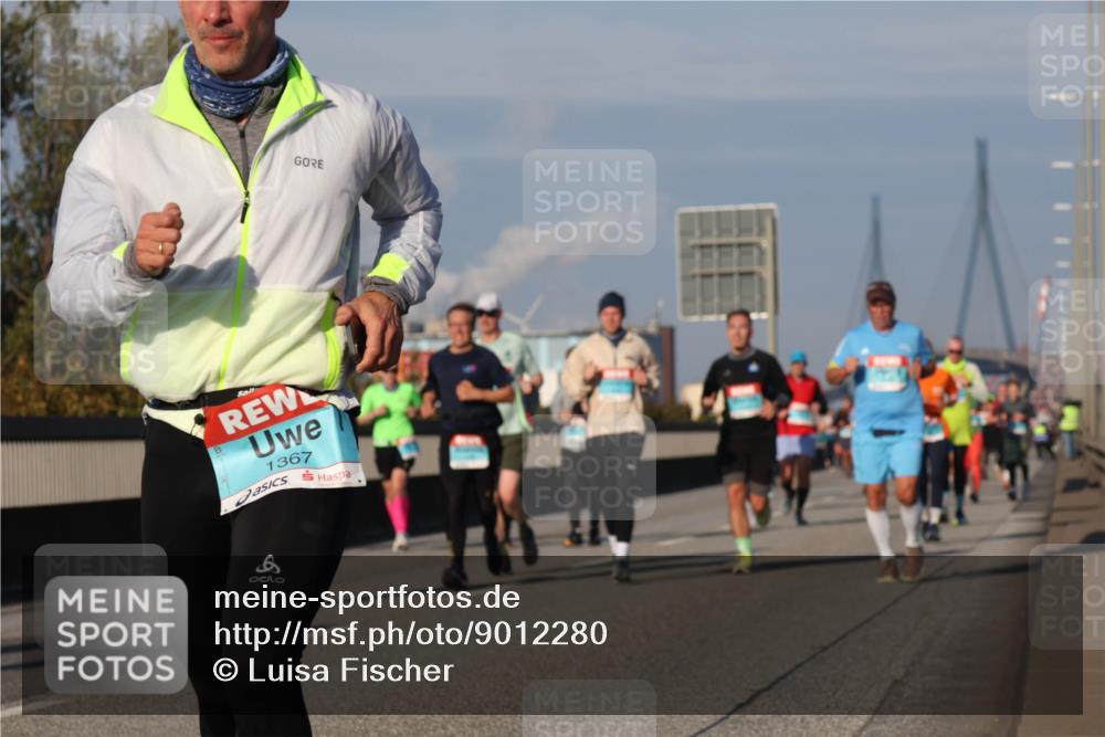 03.10.2025 - Köhlbrandbrückenlauf Luisa Fischer http://msf.ph/oto/9012280 03.10.2025 10:55:12 Position 3 1367 meine-sportfotos.de