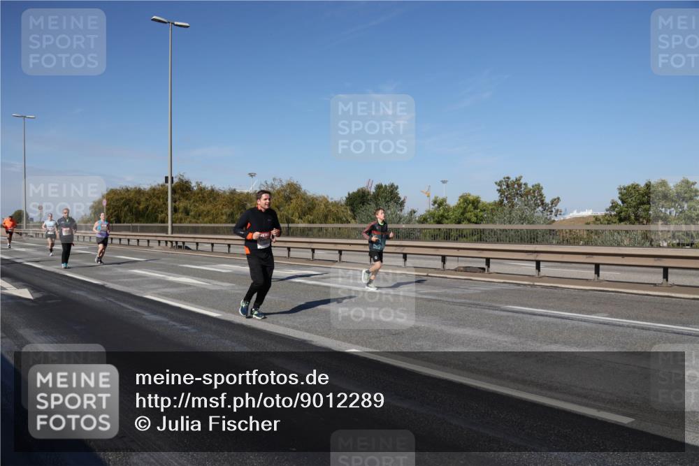 03.10.2025 - Köhlbrandbrückenlauf Julia Fischer http://msf.ph/oto/9012289 03.10.2025 13:02:28 Position 3  meine-sportfotos.de