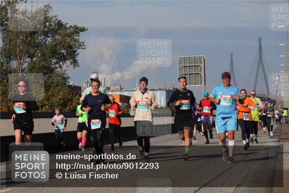 03.10.2025 - Köhlbrandbrückenlauf Luisa Fischer http://msf.ph/oto/9012293 03.10.2025 10:55:13 Position 3  meine-sportfotos.de