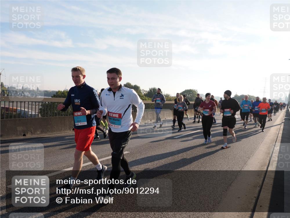 03.10.2025 - Köhlbrandbrückenlauf Fabian Wolf http://msf.ph/oto/9012294 03.10.2025 09:23:01 Position 3 3829, 2930 meine-sportfotos.de
