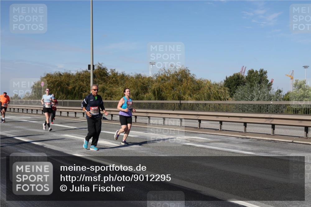 03.10.2025 - Köhlbrandbrückenlauf Julia Fischer http://msf.ph/oto/9012295 03.10.2025 13:02:31 Position 3  meine-sportfotos.de