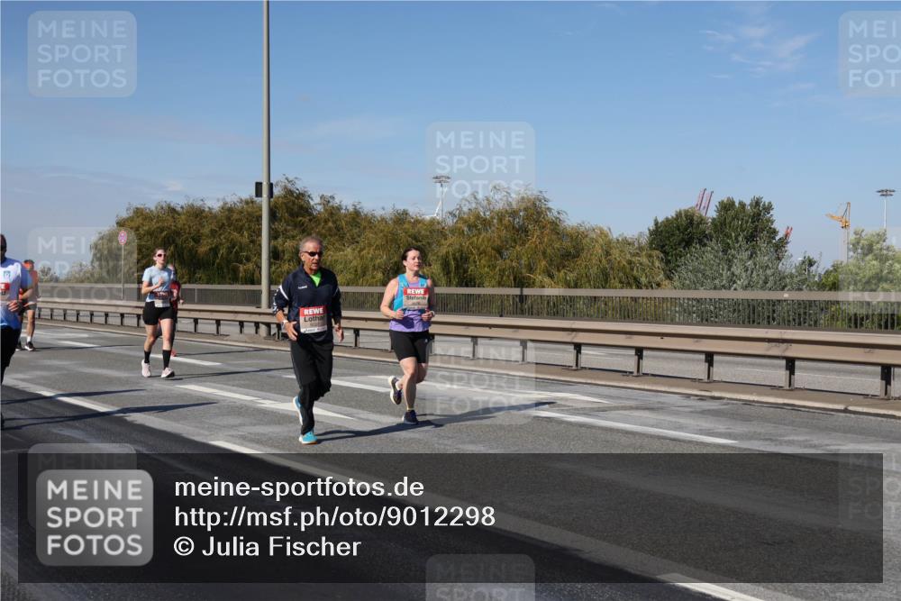 03.10.2025 - Köhlbrandbrückenlauf Julia Fischer http://msf.ph/oto/9012298 03.10.2025 13:02:31 Position 3  meine-sportfotos.de