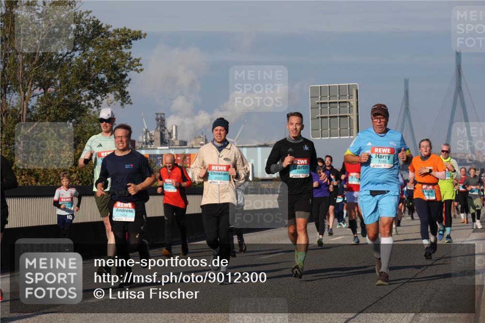 03.10.2025 - Köhlbrandbrückenlauf Luisa Fischer http://msf.ph/oto/9012300 03.10.2025 10:55:14 Position 3 10, 1408, 2027, 1525, 1286 meine-sportfotos.de
