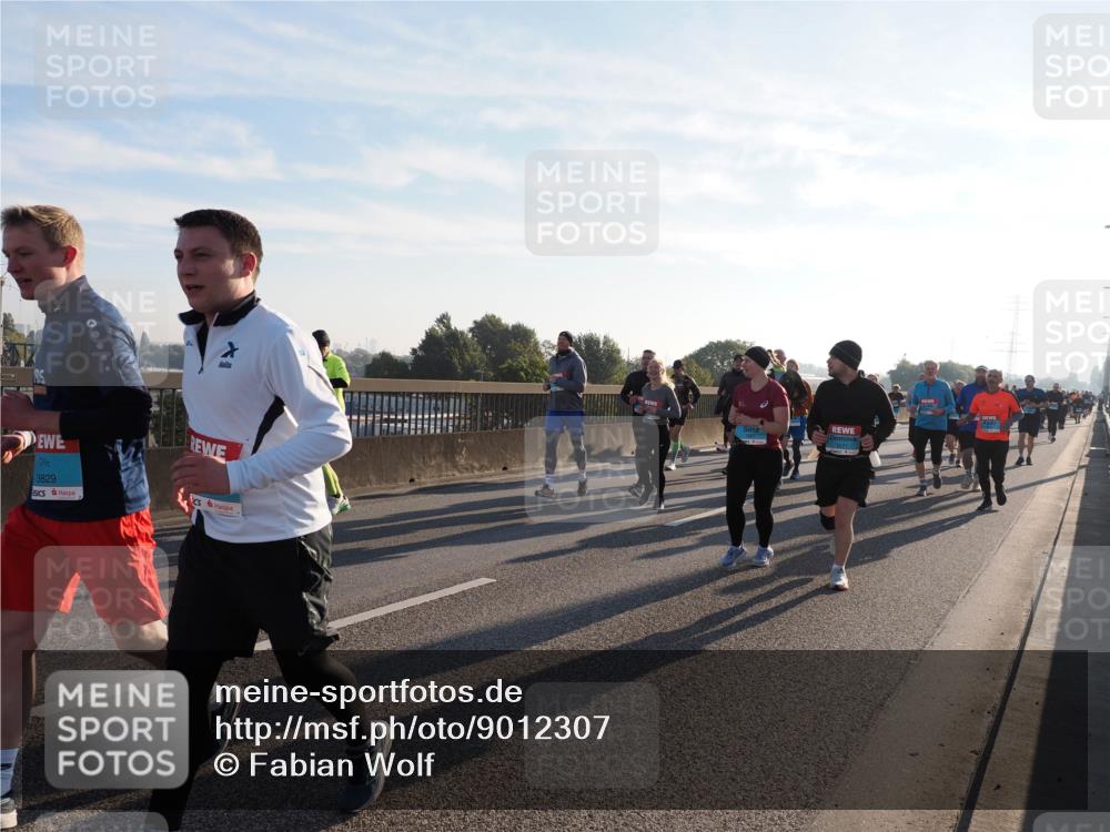 03.10.2025 - Köhlbrandbrückenlauf Fabian Wolf http://msf.ph/oto/9012307 03.10.2025 09:23:02 Position 3 3829 meine-sportfotos.de
