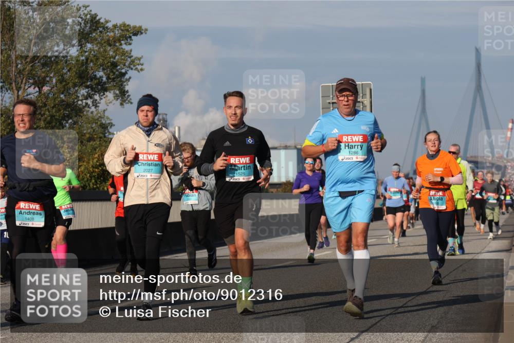 03.10.2025 - Köhlbrandbrückenlauf Luisa Fischer http://msf.ph/oto/9012316 03.10.2025 10:55:15 Position 3 11, 1408, 2027, 1525, 1286 meine-sportfotos.de