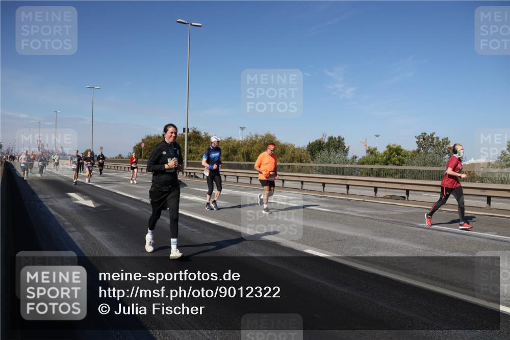 03.10.2025 - Köhlbrandbrückenlauf Julia Fischer http://msf.ph/oto/9012322 03.10.2025 13:02:38 Position 3  meine-sportfotos.de