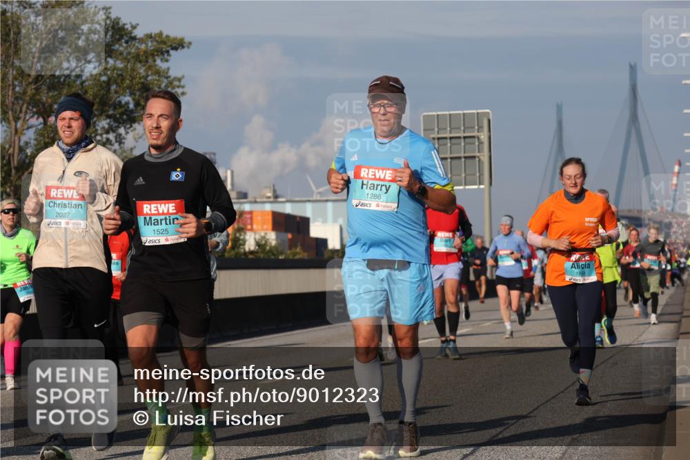 03.10.2025 - Köhlbrandbrückenlauf Luisa Fischer http://msf.ph/oto/9012323 03.10.2025 10:55:16 Position 3 2027, 1525, 1286, 1858 meine-sportfotos.de