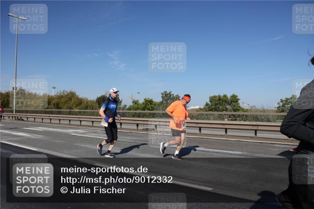 03.10.2025 - Köhlbrandbrückenlauf Julia Fischer http://msf.ph/oto/9012332 03.10.2025 13:02:40 Position 3  meine-sportfotos.de