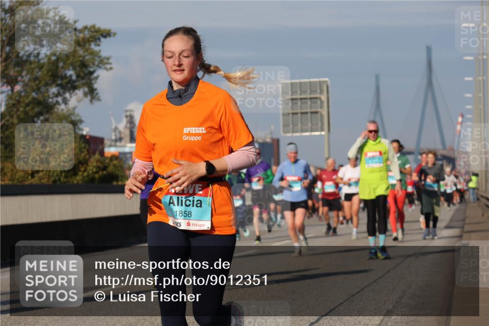 03.10.2025 - Köhlbrandbrückenlauf Luisa Fischer http://msf.ph/oto/9012351 03.10.2025 10:55:19 Position 3 1858 meine-sportfotos.de