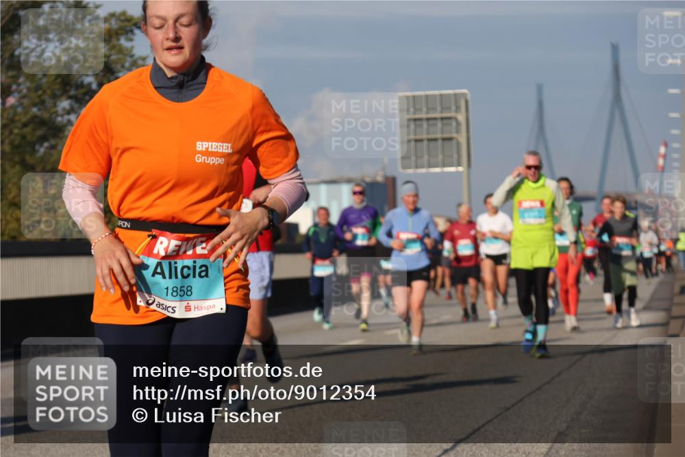03.10.2025 - Köhlbrandbrückenlauf Luisa Fischer http://msf.ph/oto/9012354 03.10.2025 10:55:19 Position 3 1858 meine-sportfotos.de