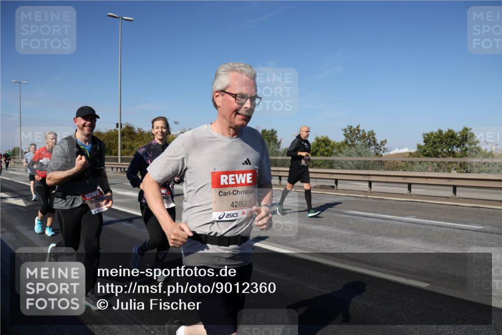 03.10.2025 - Köhlbrandbrückenlauf Julia Fischer http://msf.ph/oto/9012360 03.10.2025 13:02:47 Position 3 4280 meine-sportfotos.de