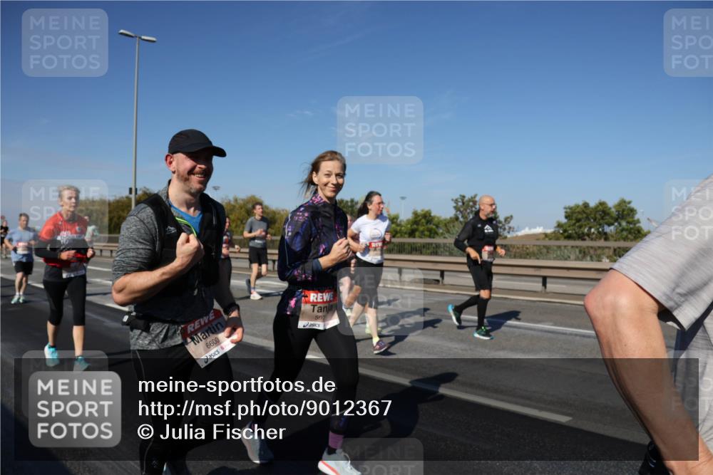 03.10.2025 - Köhlbrandbrückenlauf Julia Fischer http://msf.ph/oto/9012367 03.10.2025 13:02:48 Position 3 6600, 597 meine-sportfotos.de