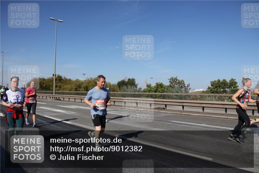 03.10.2025 - Köhlbrandbrückenlauf Julia Fischer http://msf.ph/oto/9012382 03.10.2025 13:02:50 Position 3 4889 meine-sportfotos.de