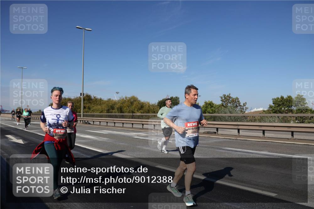 03.10.2025 - Köhlbrandbrückenlauf Julia Fischer http://msf.ph/oto/9012388 03.10.2025 13:02:51 Position 3 4889 meine-sportfotos.de