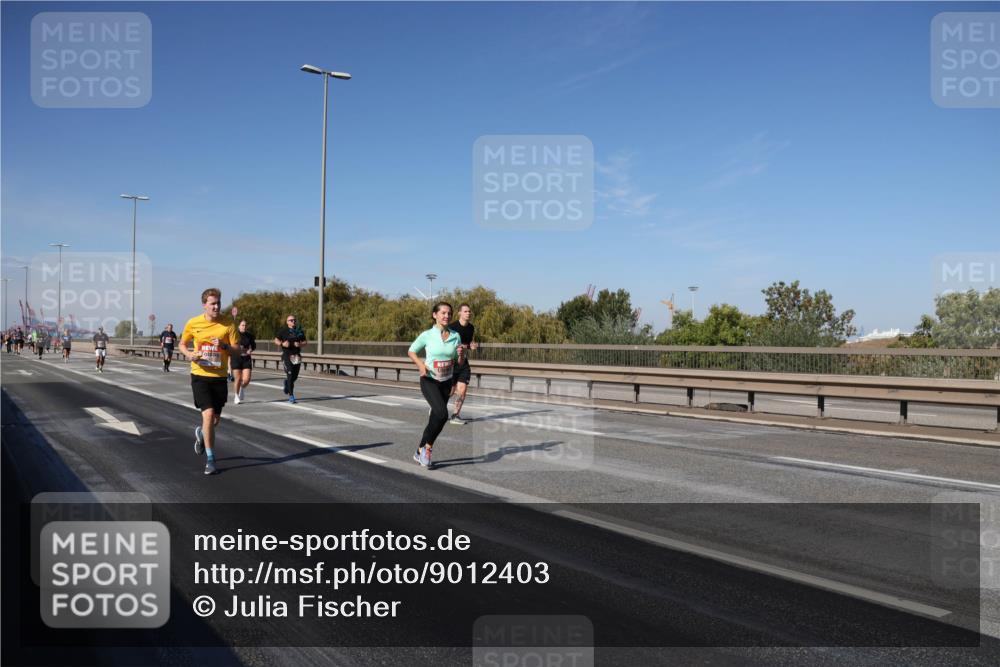 03.10.2025 - Köhlbrandbrückenlauf Julia Fischer http://msf.ph/oto/9012403 03.10.2025 13:02:55 Position 3  meine-sportfotos.de