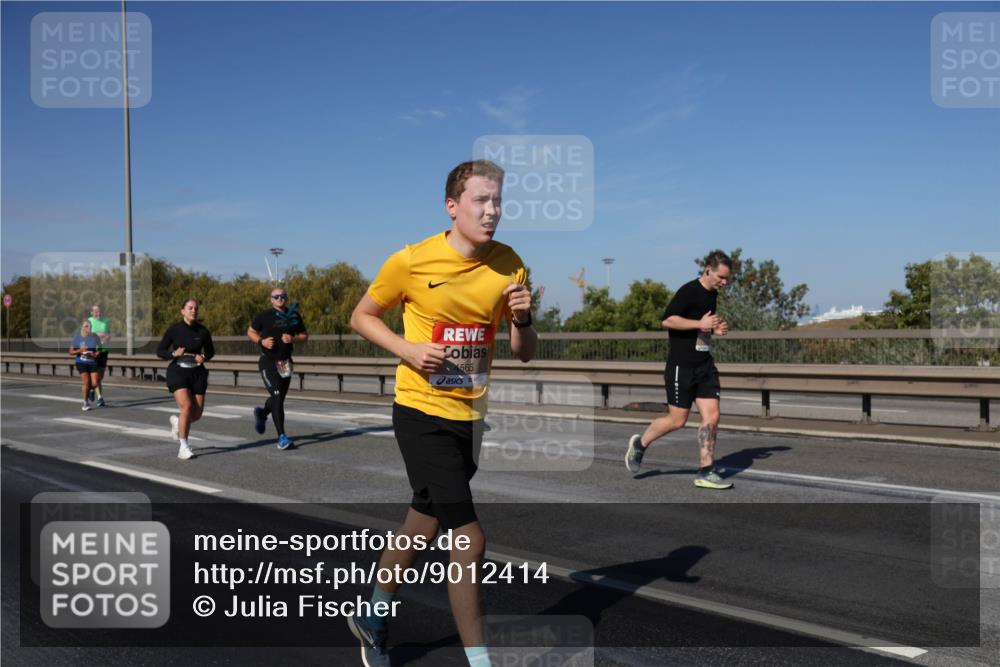 03.10.2025 - Köhlbrandbrückenlauf Julia Fischer http://msf.ph/oto/9012414 03.10.2025 13:02:58 Position 3 4565 meine-sportfotos.de