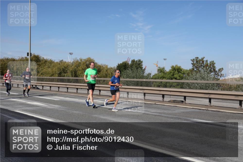 03.10.2025 - Köhlbrandbrückenlauf Julia Fischer http://msf.ph/oto/9012430 03.10.2025 13:03:01 Position 3  meine-sportfotos.de