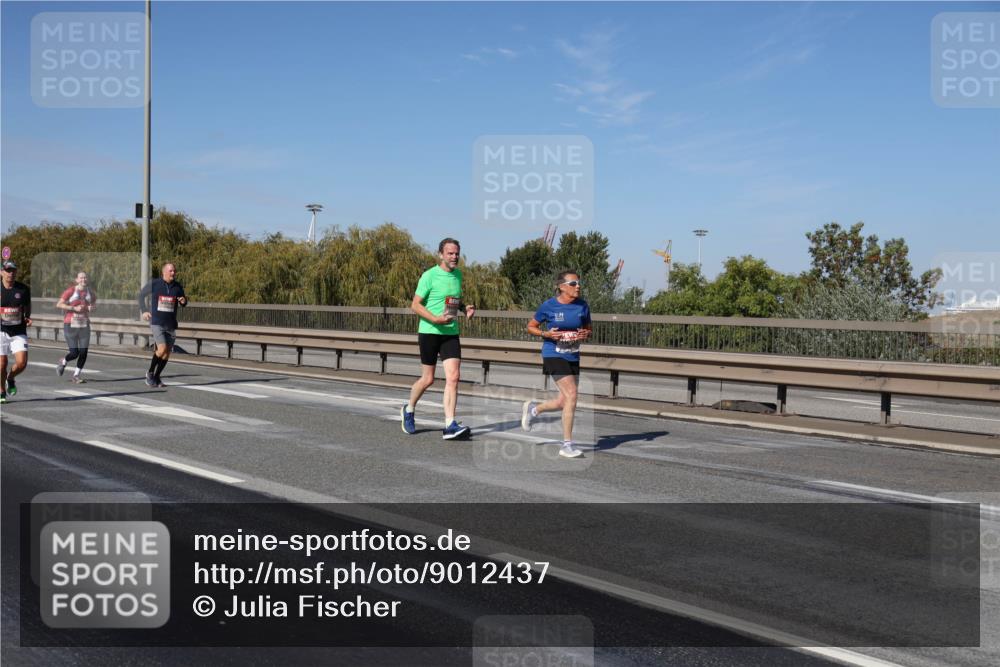 03.10.2025 - Köhlbrandbrückenlauf Julia Fischer http://msf.ph/oto/9012437 03.10.2025 13:03:01 Position 3  meine-sportfotos.de