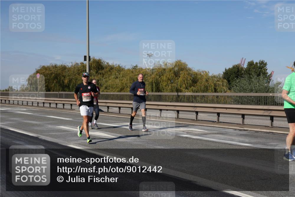 03.10.2025 - Köhlbrandbrückenlauf Julia Fischer http://msf.ph/oto/9012442 03.10.2025 13:03:02 Position 3  meine-sportfotos.de