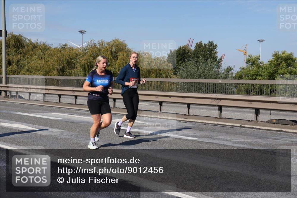 03.10.2025 - Köhlbrandbrückenlauf Julia Fischer http://msf.ph/oto/9012456 03.10.2025 13:03:10 Position 3  meine-sportfotos.de