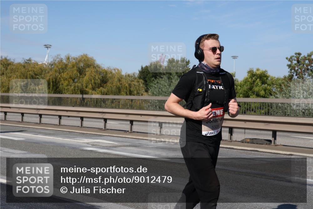 03.10.2025 - Köhlbrandbrückenlauf Julia Fischer http://msf.ph/oto/9012479 03.10.2025 13:03:13 Position 3 5328 meine-sportfotos.de