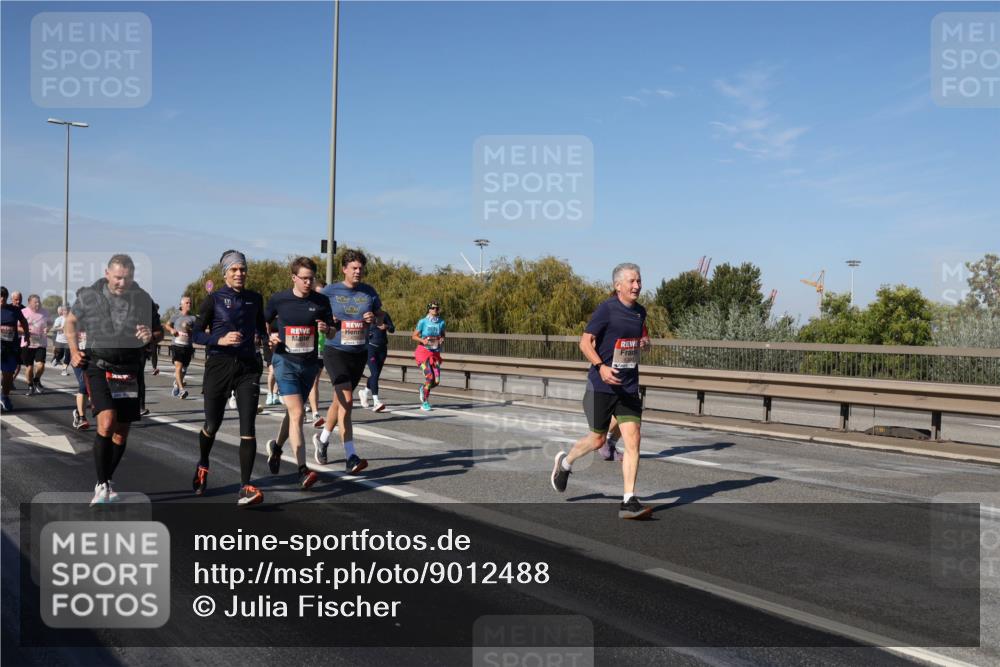 03.10.2025 - Köhlbrandbrückenlauf Julia Fischer http://msf.ph/oto/9012488 03.10.2025 13:03:16 Position 3  meine-sportfotos.de
