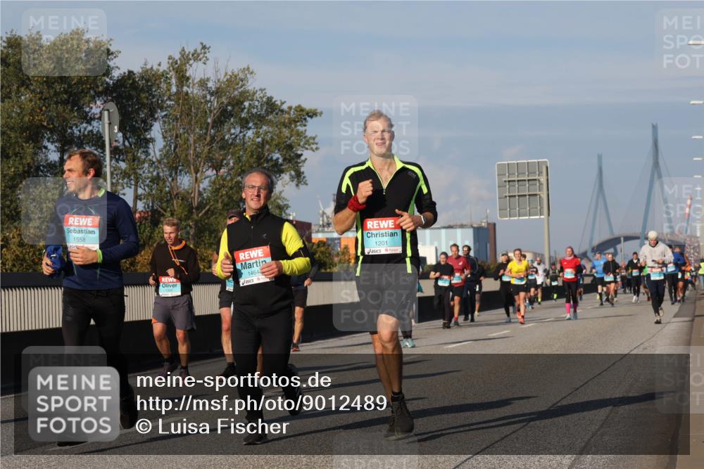 03.10.2025 - Köhlbrandbrückenlauf Luisa Fischer http://msf.ph/oto/9012489 03.10.2025 10:55:33 Position 3 1558, 1464, 1201 meine-sportfotos.de