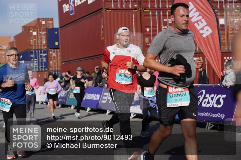 03.10.2025 - Köhlbrandbrückenlauf Michael Burmester http://msf.ph/oto/9012493 03.10.2025 10:12:57 Ziel 1015, 1327, 1331, 1469, 1470, 1521, 1603, 1632, 1685, 2006, 2686, 3075, 3157, 3166, 3381, 3395, 3549, 3550, 3615, 3648, 3680, 3691, 3723 meine-sportfotos.de