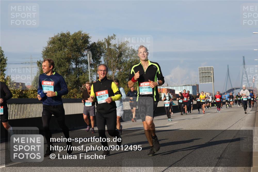 03.10.2025 - Köhlbrandbrückenlauf Luisa Fischer http://msf.ph/oto/9012495 03.10.2025 10:55:33 Position 3 1558, 1464, 1201 meine-sportfotos.de
