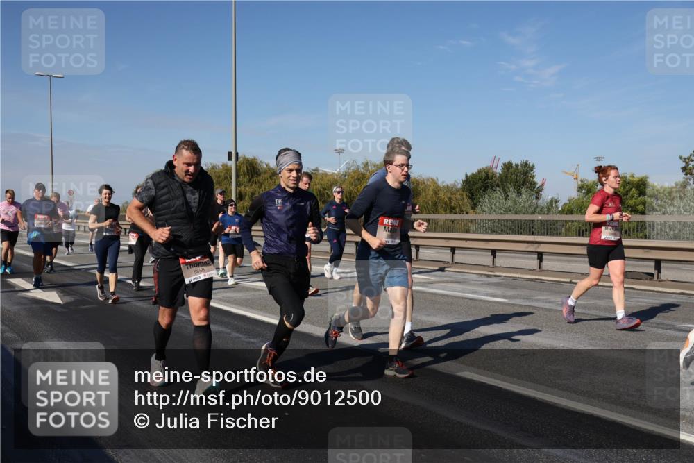 03.10.2025 - Köhlbrandbrückenlauf Julia Fischer http://msf.ph/oto/9012500 03.10.2025 13:03:17 Position 3 5858, 650 meine-sportfotos.de