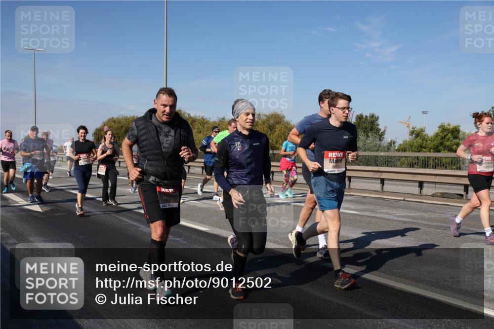 03.10.2025 - Köhlbrandbrückenlauf Julia Fischer http://msf.ph/oto/9012502 03.10.2025 13:03:17 Position 3 5838 meine-sportfotos.de