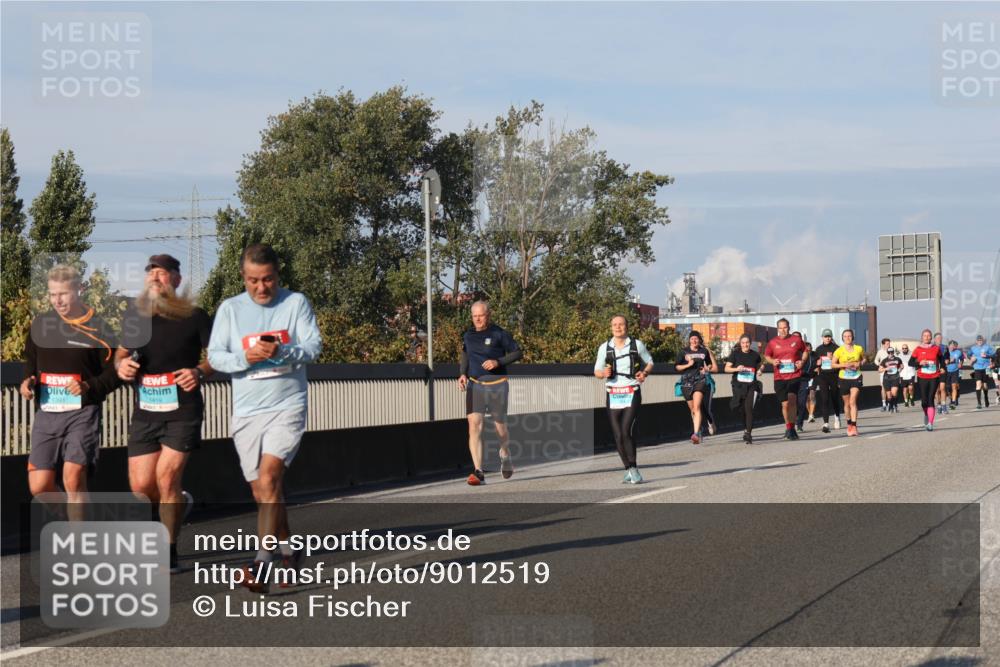 03.10.2025 - Köhlbrandbrückenlauf Luisa Fischer http://msf.ph/oto/9012519 03.10.2025 10:55:35 Position 3 1391 meine-sportfotos.de