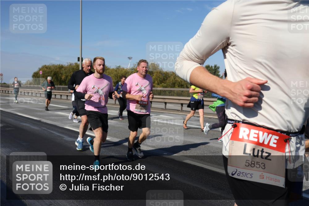 03.10.2025 - Köhlbrandbrückenlauf Julia Fischer http://msf.ph/oto/9012543 03.10.2025 13:03:21 Position 3 5853 meine-sportfotos.de