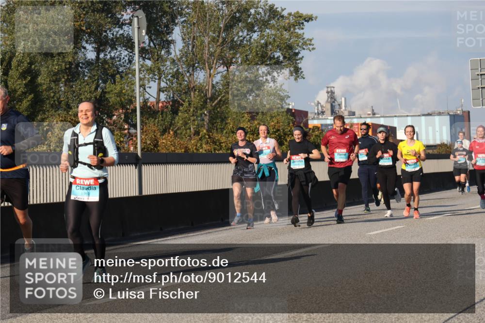 03.10.2025 - Köhlbrandbrückenlauf Luisa Fischer http://msf.ph/oto/9012544 03.10.2025 10:55:38 Position 3 1919 meine-sportfotos.de